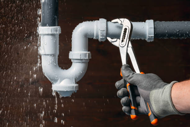 Professional Drain Cleaning technician working in Windsor, MO